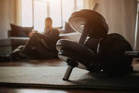 拜仁对阵圣保利全场3次射门中柱：卡尔2次、凯恩1次