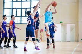 续约利物浦要35万英镑周薪，加盟皇马只要22万镑，阿诺德咋想的？