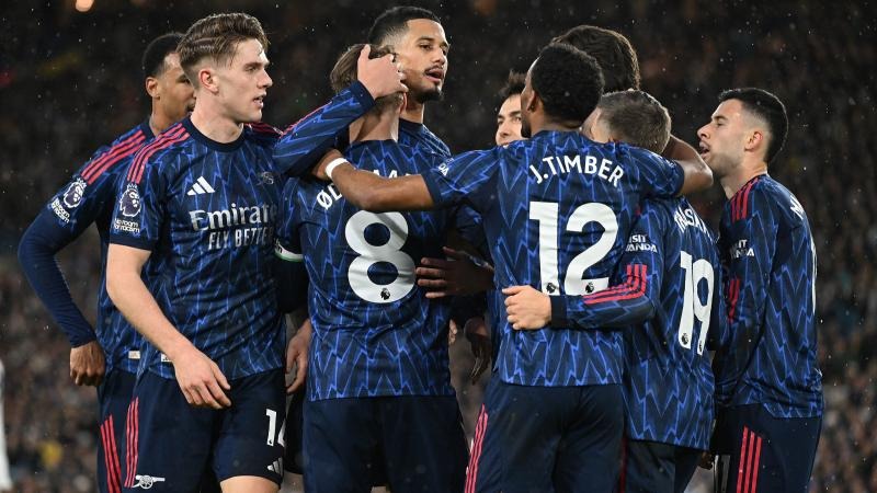 21 点团队策略：为何个人无法复制团队成功？（为什么个人难以复制21点团队的胜利秘诀？）